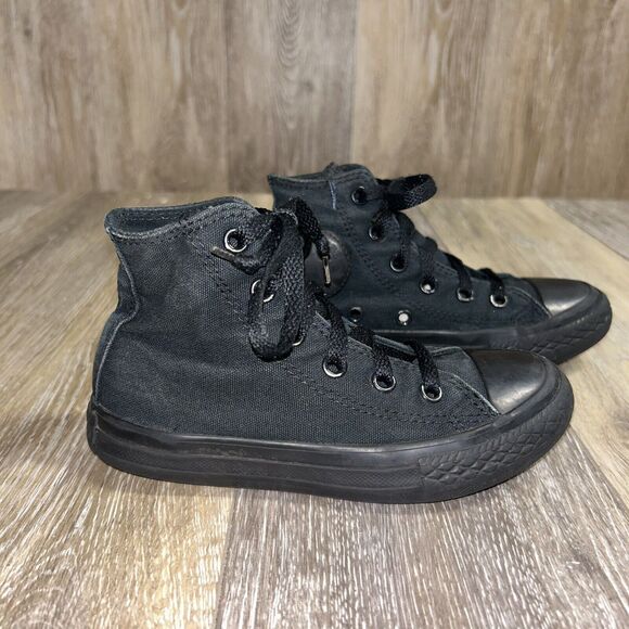 Converse Kids Youth US Size 11 All Star Chuck Taylor Black High Tops 3S121 Shoes - Picture 1 of 11
